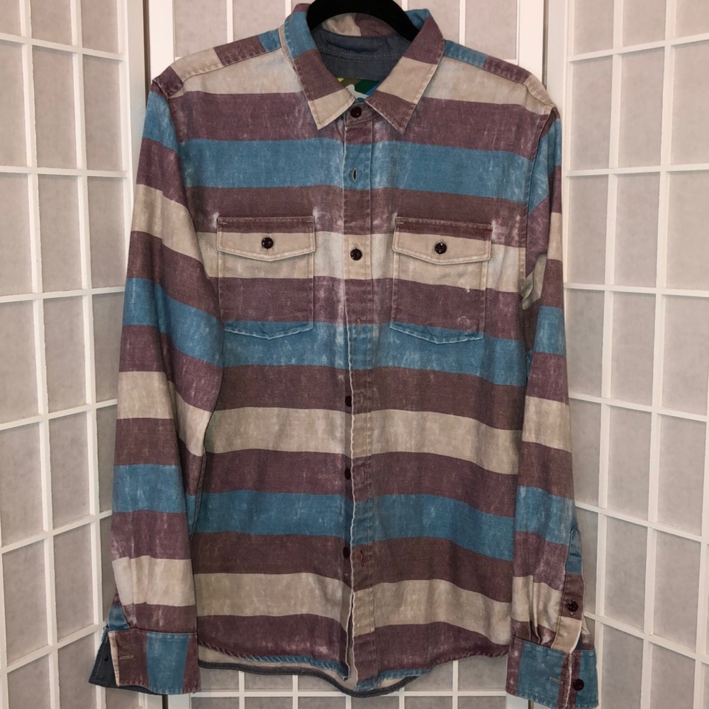 Button shirt - Picture 2 of 3